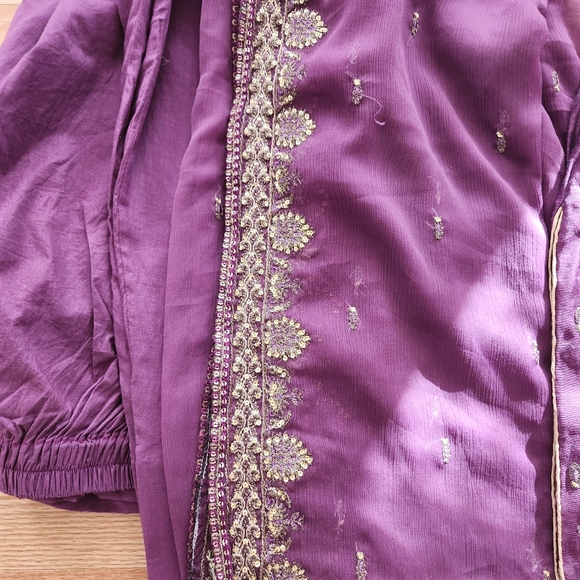 Pakistani shalwar kameez (Mommy an me) - Picture 5 of 7